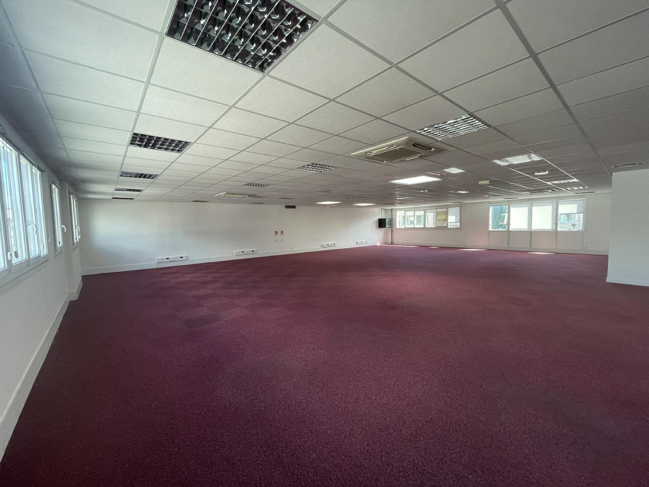 Bureau Cesson-Sévigné 296m² Location bureau Cesson-Sévigné Ille-et-Vilaine OLBUR2112792 2